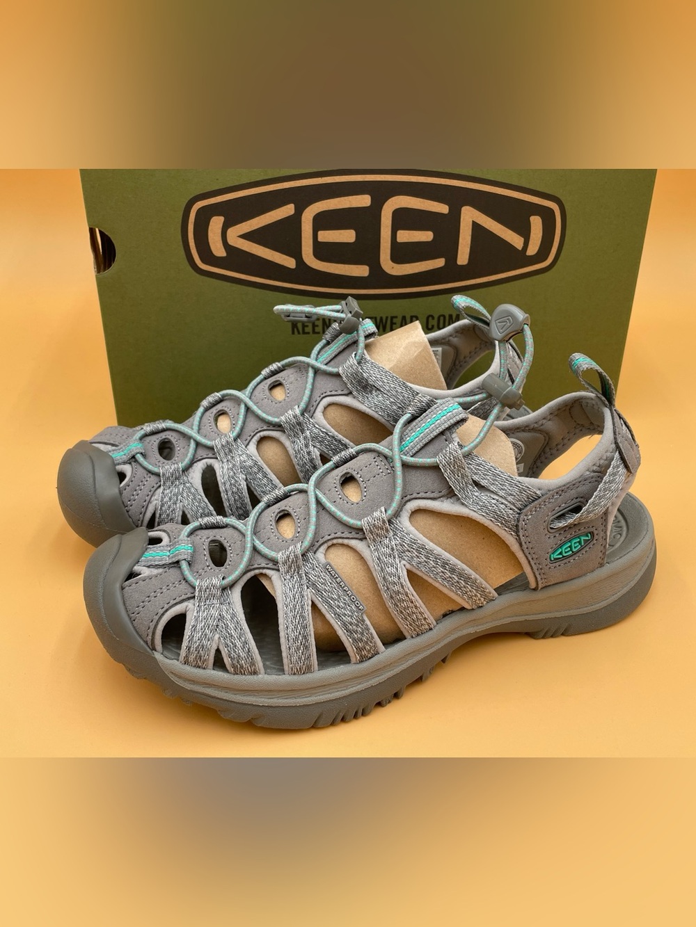 Size 8.5 Keen Women Whisper Sandals Medium Grey / Peacock Green